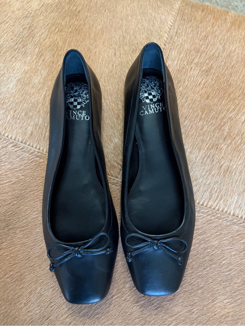 Vince Camuto Black faux leather Square-Toe Ballet Flats with Bow